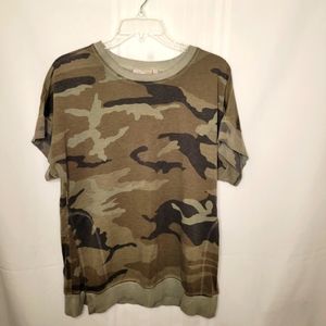 Dantelle Camo Top with Side Slits Size Medium